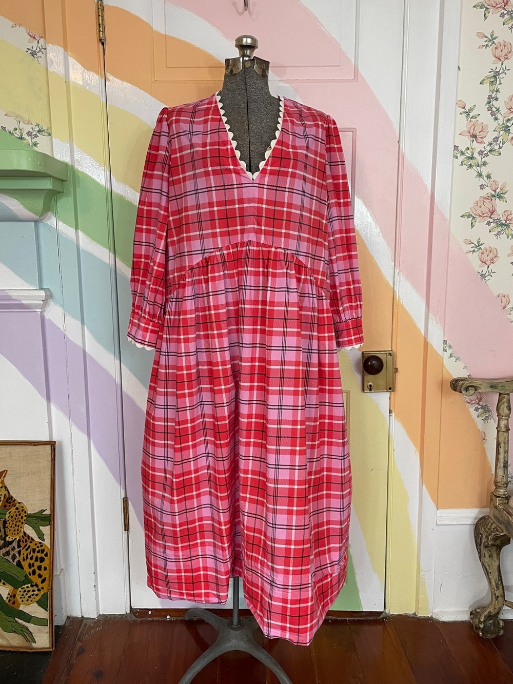 Lady Captain Cotton Yacht Club Caftan in Pink & Red Plaid Scalloped Trim Sz M 🧡🎀